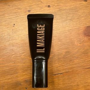 IL MAKIAGE Foundation